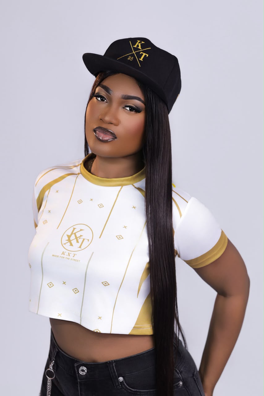 ƐNKWA CROP TOP
